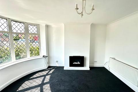 2 bedroom terraced house to rent, Lilmore Avenue, Manchester