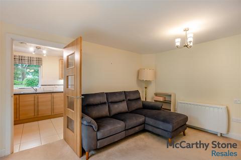2 bedroom apartment for sale, Glenhills Court, Little Glen Road, Glen Parva, Leicester, LE2 9DH