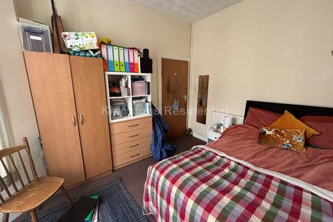 5 bedroom terraced house to rent, Tewkesbury Street, Cardiff CF24
