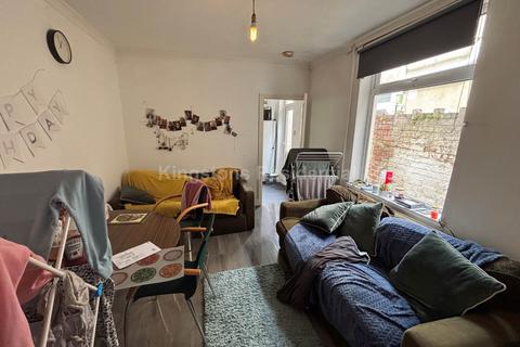 5 bedroom terraced house to rent, Tewkesbury Street, Cardiff CF24