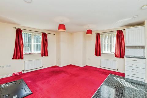 2 bedroom ground floor flat for sale, Anzio Road, Devizes