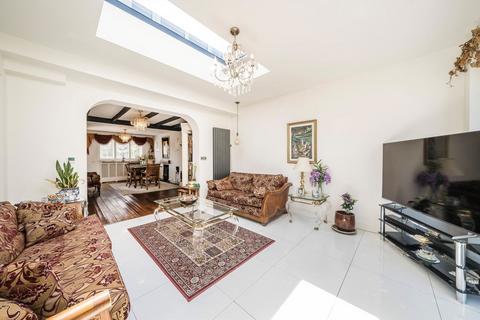 undefined, Surbiton Hill Park, Surbiton KT5