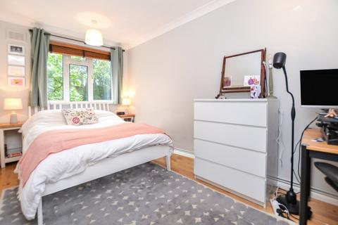 2 bedroom flat for sale, Trinity Gardens, London, SW9