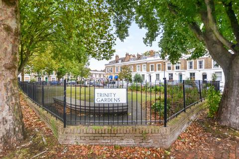 2 bedroom flat for sale, Trinity Gardens, London, SW9