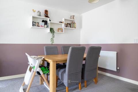 3 bedroom semi-detached house for sale, Marjoram Avenue, Cranleigh, GU6