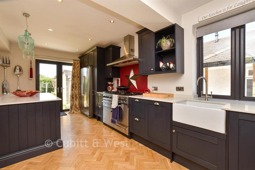 Kitchen / Diner