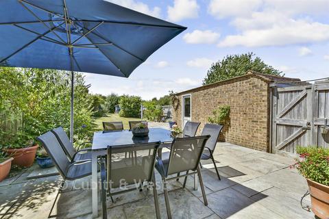 Orchard Close, Fetcham KT22