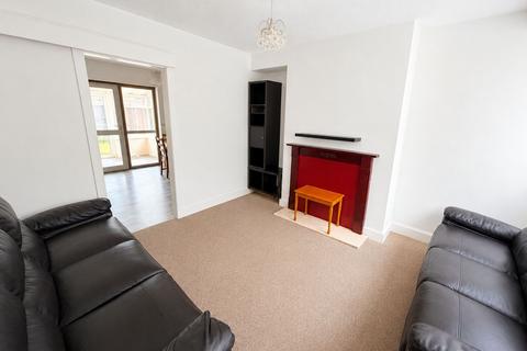 2 bedroom terraced house to rent, Walton Road, London, E12