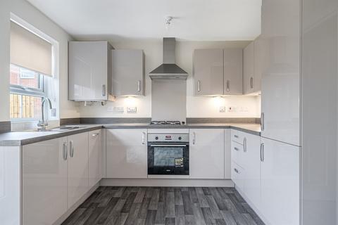 3 bedroom detached house to rent, Taylor Way, NG4