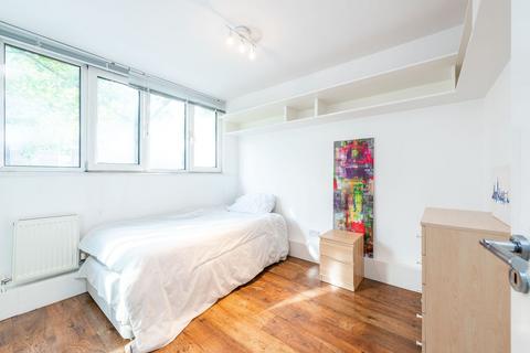 3 bedroom maisonette to rent, Finborough Road, Chelsea, London, SW10