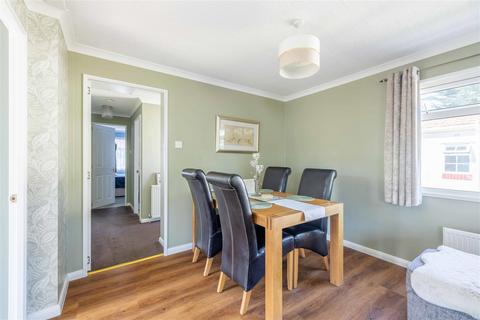 2 bedroom mobile home for sale, Willows Riverside Park, Windsor