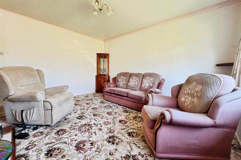 2 bedroom semi-detached bungalow for sale, Plumpton End, Bradford BD2
