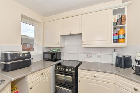2 bedroom flat for sale, Riverbank Way, Ashford TN24