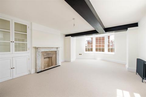 4 bedroom flat for sale, Polebarn Road, Trowbridge BA14