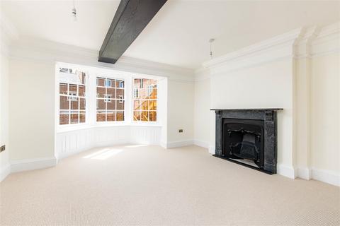 4 bedroom flat for sale, Polebarn Road, Trowbridge BA14