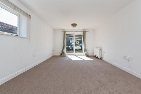 undefined, Howard Road, Chafford Hundred, Grays