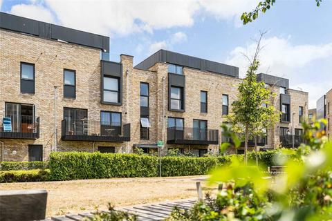 3 bedroom apartment for sale, Henty Close, Trumpington, Cambridge, CB2