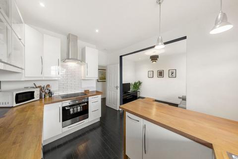 1 bedroom flat to rent, Musard road, Barons Court, London, W6