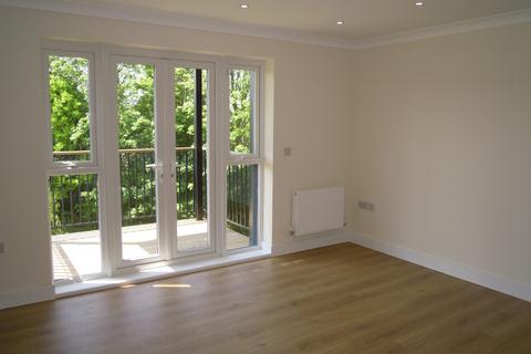 1 bedroom apartment to rent, St Catherines Close, Raynes Park SW20