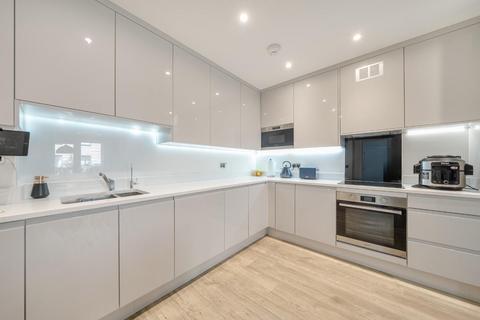 2 bedroom maisonette for sale, Vousden Grove, Thamesmead, London