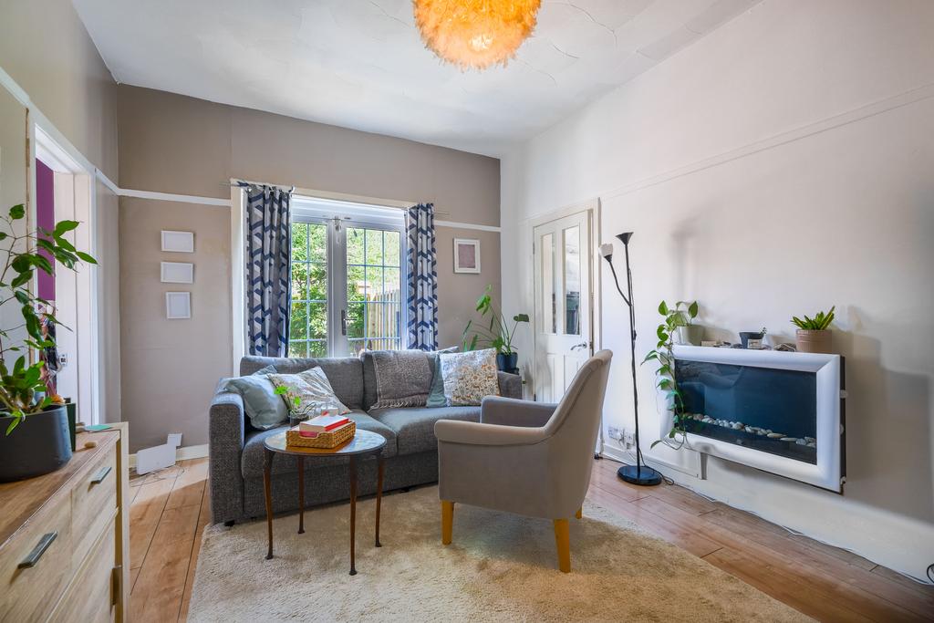 Chirnside Road, Glasgow G52 - View 2