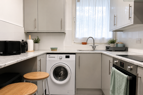 3 bedroom flat to rent, Euston, London NW1