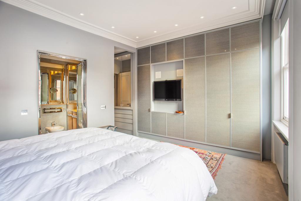 Apartment in London - View 2