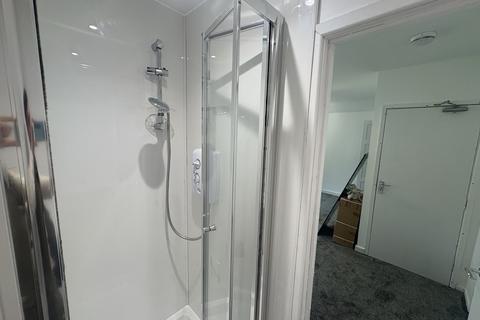 1 bedroom in a house share to rent, R4FF (EN) 1 Peverel Road, CB5