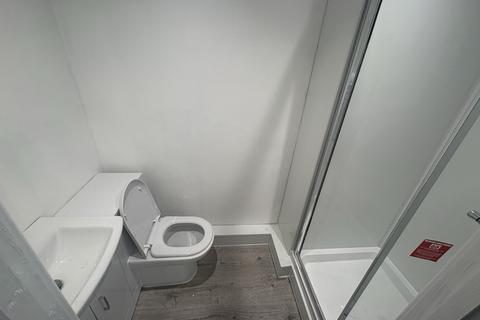 1 bedroom in a house share to rent, R4FF (EN) 1 Peverel Road, CB5