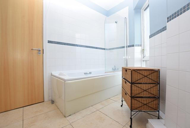 Apartment in Sheffield, Saint George's Quarter, Broomhall - View 3