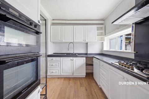 3 bedroom semi-detached house for sale, Dale View Crescent, Chingford, E4