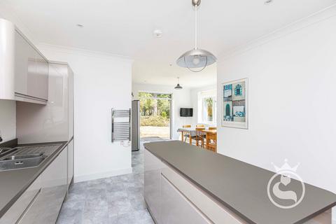 5 bedroom detached house for sale, Alton Road, Poole BH14