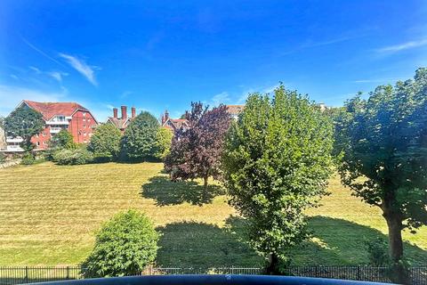 1 bedroom retirement property for sale, Jevington Gardens, Eastbourne