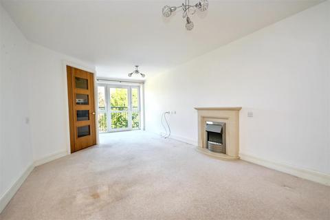 1 bedroom retirement property for sale, Jevington Gardens, Eastbourne