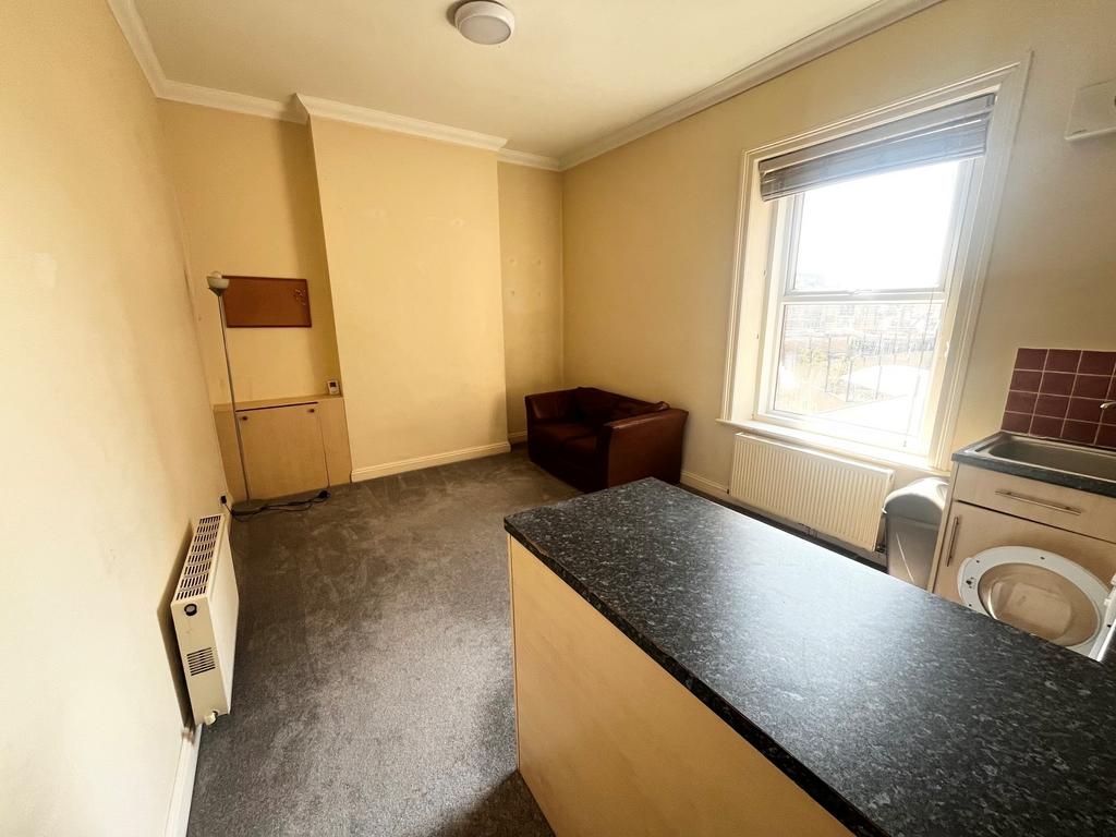 Apartment in Bournemouth - View 4