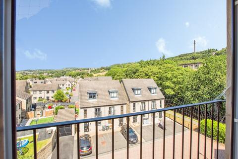2 bedroom apartment for sale, Hollas Lane, Sowerby Bridge