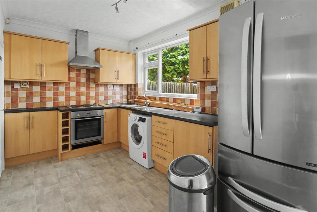Chesil Avenue, Wollaton, Nottingham - View 5