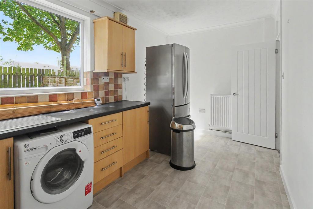 Chesil Avenue, Wollaton, Nottingham - View 6