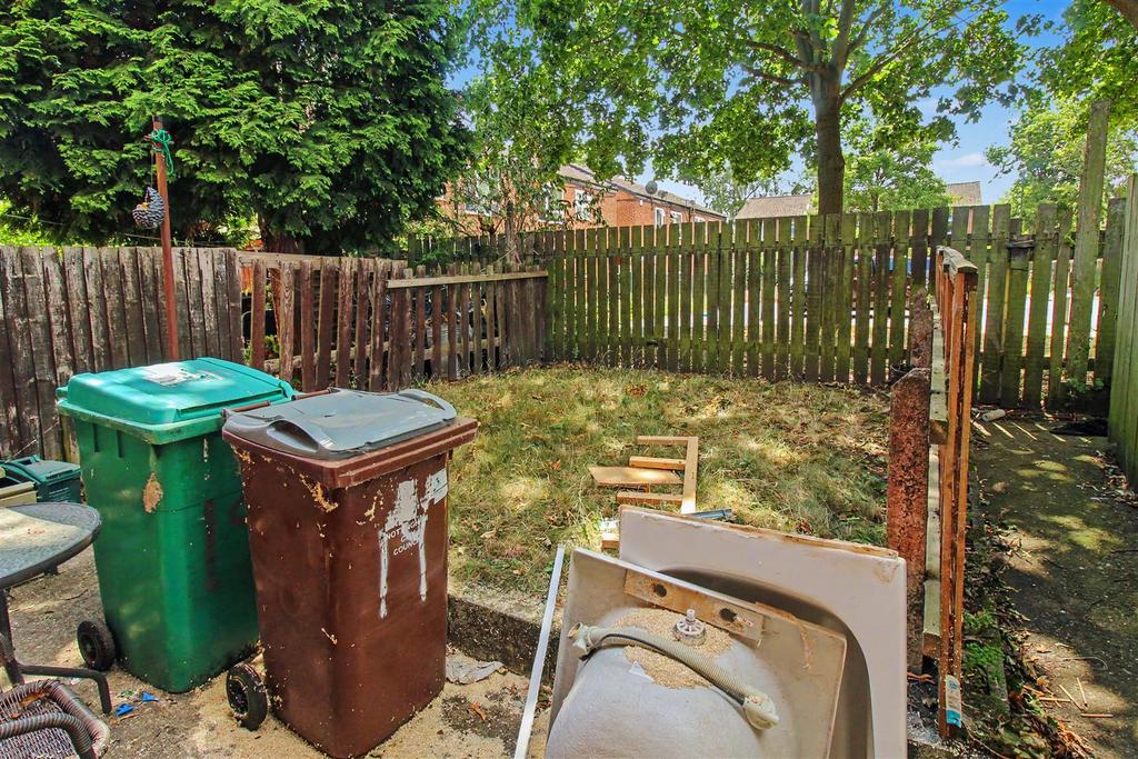 Chesil Avenue, Wollaton, Nottingham - More