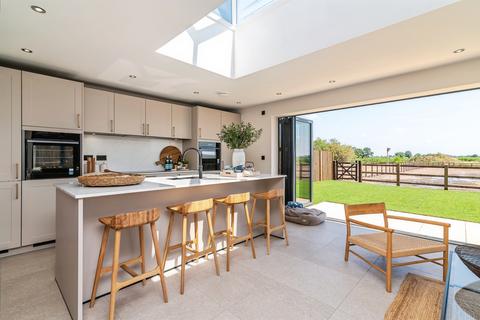 5 bedroom detached house for sale, Old Main Road, Bulcote, Nottingham