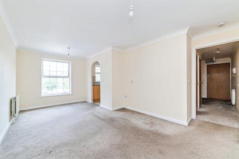 2 bedroom flat for sale, Bridge Court, Welwyn Garden City
