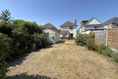 3 bedroom detached house for sale, Gorsehill Road, Oakdale , Poole, BH15
