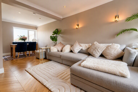 3 bedroom house to rent, Flenders Avenue, Glasgow, G76