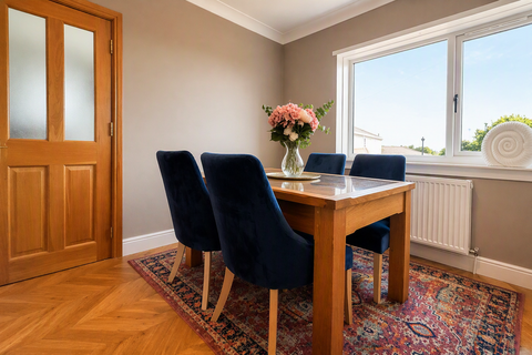 3 bedroom house to rent, Flenders Avenue, Glasgow, G76