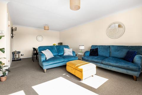 2 bedroom apartment for sale, Alma Court, Frampton Road, Potters Bar, EN6