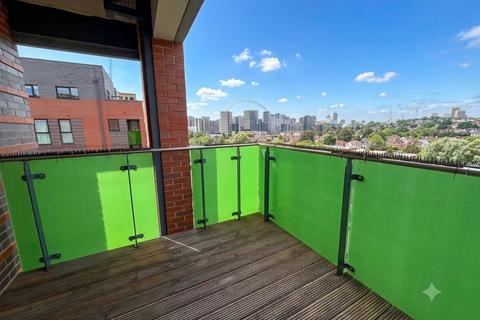 2 bedroom flat to rent, Matthews Close, Wembley, HA9