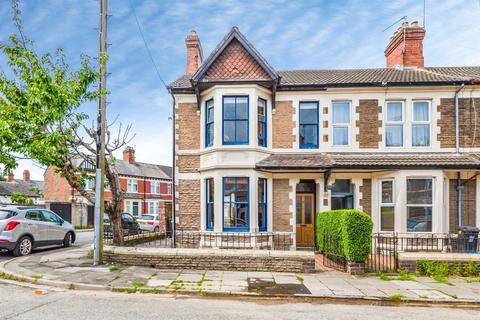 3 bedroom end of terrace house for sale, Moorland Road, Splott, Cardiff