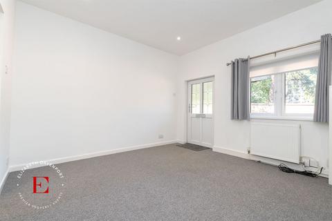2 bedroom cottage for sale, Fieldgate Lane, Kenilworth, CV8