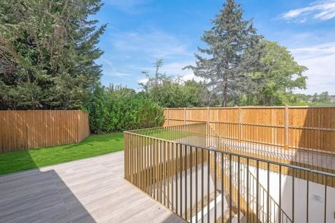 undefined, Coombe Lane, London SW20