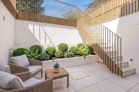 undefined, Coombe Lane, London SW20